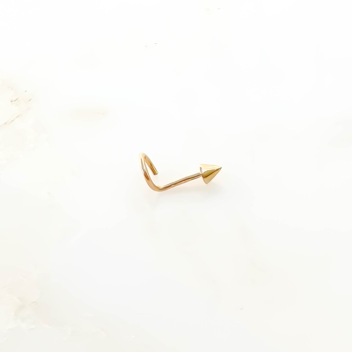 14K Spike Nose Screw Stud