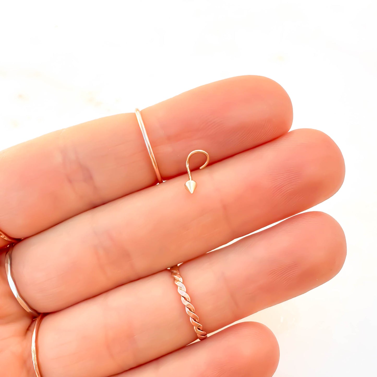 14K Spike Nose Screw Stud