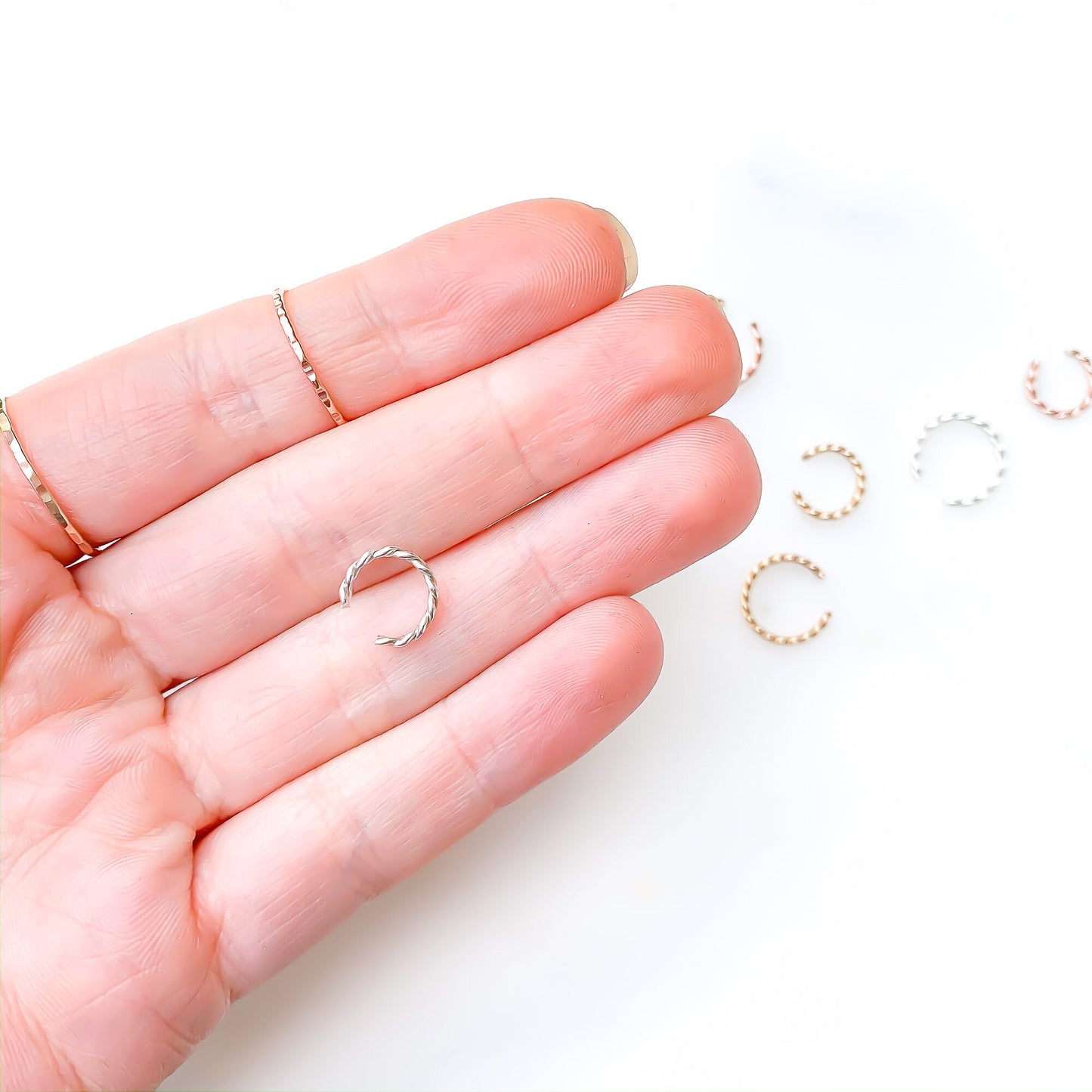 Twist Ear Cuff Mini