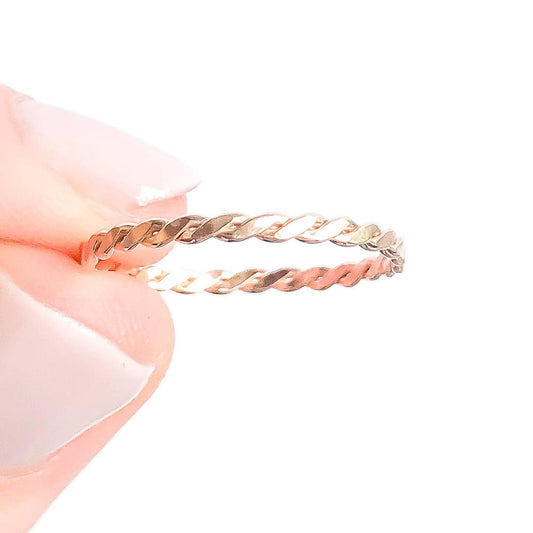 gold-twist-ring-gold-filled