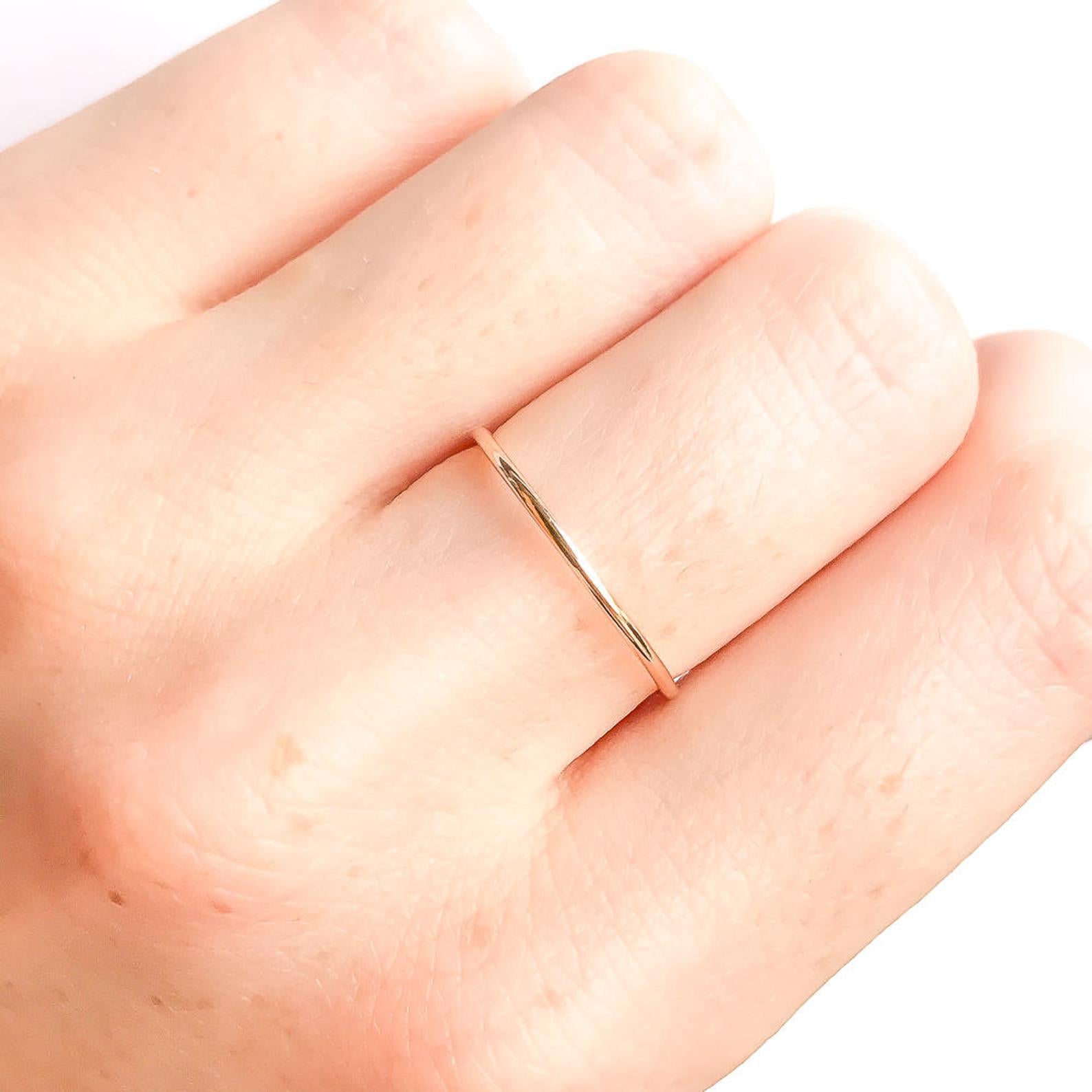 thin-gold-ring